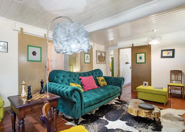 Casa Camélias Tortas * Castanheira de Pera