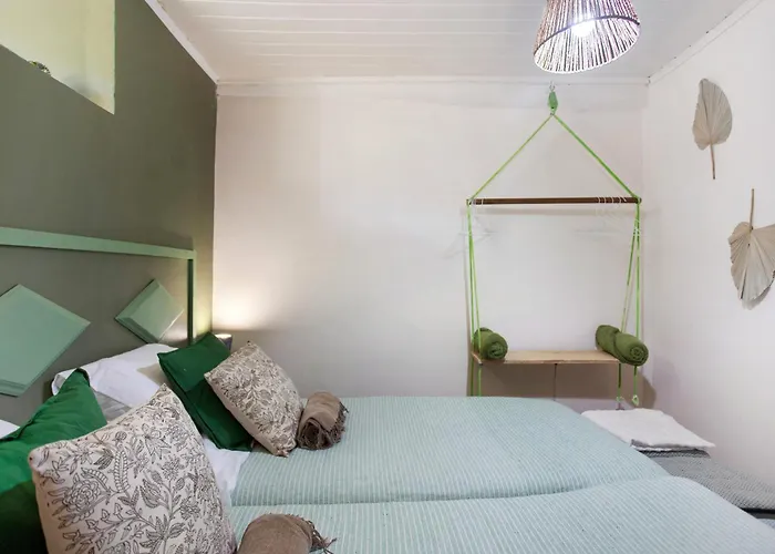 Casa Camélias Tortas * Castanheira de Pera